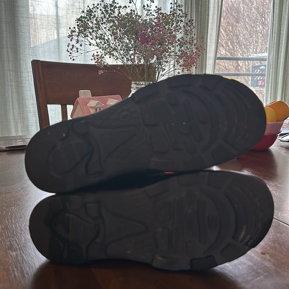 Lined Kamik Snow Boots - Picture 6 of 7